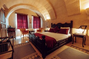 Premium Suite | 1 bedroom, premium bedding, minibar, individually decorated - Mahiye Hanim Konagi (Ürgüp)