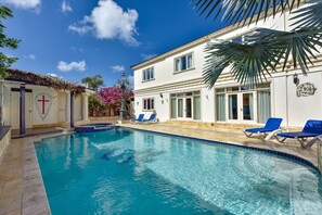Outdoor pool - Holiday in paradise  (Noord)