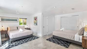 4 chambres, fer et planche à repasser, lit parapluie, Wi-Fi gratuit