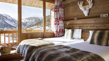 Quarto casal conforto, 1 cama de casal ou 2 camas de solteiro | Wi-Fi de cortesia
