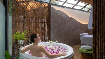 Couples treatment room(s), hot tub, body treatments, aromatherapy