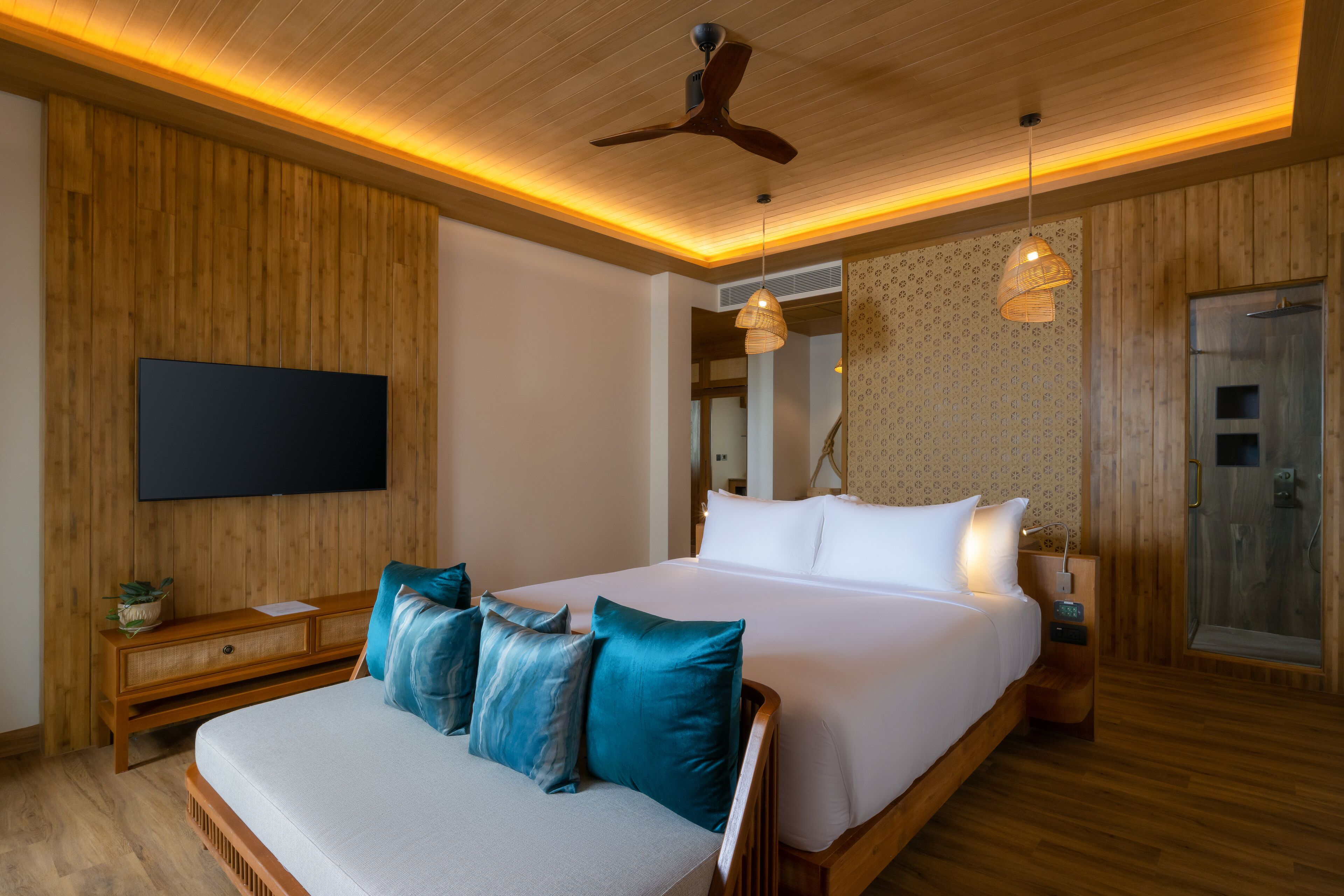 Sinae Sea Sai | Literie de qualité supérieure, coffres-forts dans les chambres, bureau