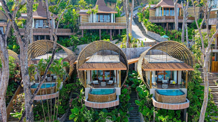 SINAE Phuket Luxury Hotel