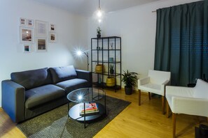 Smart TV, video-game console