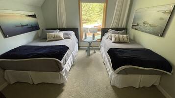 5 makuuhuonetta, vauvan matkasänky, ilmainen Wi-Fi, vuodevaatteet