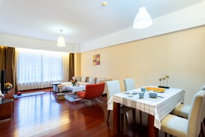 Premium bedding, down comforters, in-room safe, individually decorated - Tianjin Crown International Apartments (Tianjin)