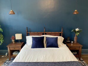 3 bedrooms, desk, iron/ironing board, travel cot