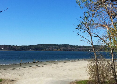 Bar Harbor Serenity close to Hadley Point Beach