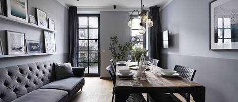 2 Bedroom Apartment with Terrace | Living area