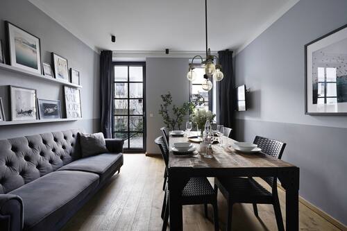 2 Bedroom Apartment with Terrace | Aire de séjour | Téléviseur à écran plat de 43 po avec télévision par satellite