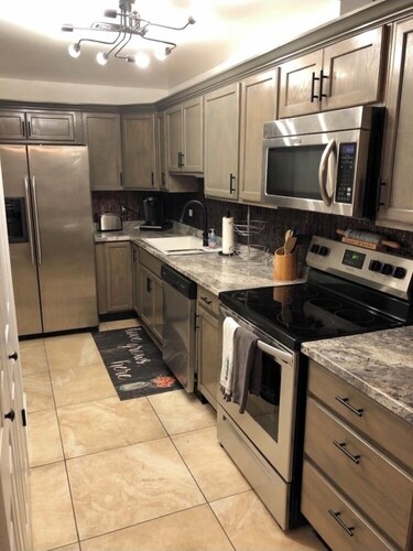 No chores! / 6 guests /⬆️stairs /🦮🐈/WI-FI/alt pay for long stays