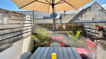 Casa, baño privado | Vistas del balcón