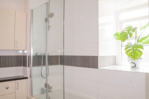 Miscellaneous - Sydney Wharf House (Bath)