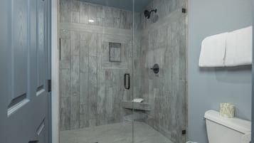Cabin, 1 King Bed with Sofa bed, Hot Tub | Bathroom | Shower, designer toiletries, towels