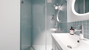 Large Studio, Kitchen, Terrace, Sofa Bed | Bagno | Doccia, articoli per l'igiene personale ecosostenibili, asciugacapelli