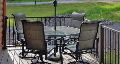 Corny's Hidden Gem: Luxe Cabin on the South Shore