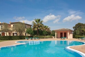 Indoor pool, outdoor pool - Marriott's Club Son Antem Resort - 3 Bed Villa. (Llucmajor)