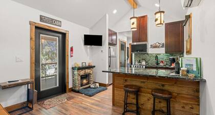 `Tall Pines` a cozy 1 bedroom Tiny Cabin