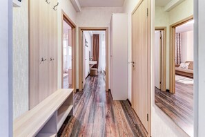 Basic-Apartment | 1 Schlafzimmer, Bügeleisen/Bügelbrett, kostenloses WLAN, Bettwäsche