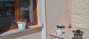 Bright Apartment with Terrace Cin Code IT092080C2000Q2483