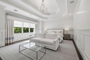8 chambres, fer et planche à repasser, Wi-Fi gratuit, draps fournis