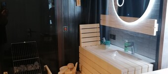 Dream location with sun terrace, private sauna and mountain view