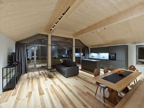 TV connectée, jeux vidéo, lecteur de DVD, livres