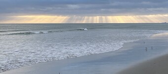 Atlantic Beach Condo within walking distance to the beach