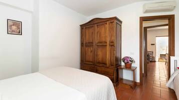 1 chambre, fer et planche Ă repasser, lit parapluie, Wi-Fi gratuit