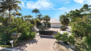 Property grounds - Iona Palms Retreat Home on lush acreage by Sanibel FMB (Fort Myers)