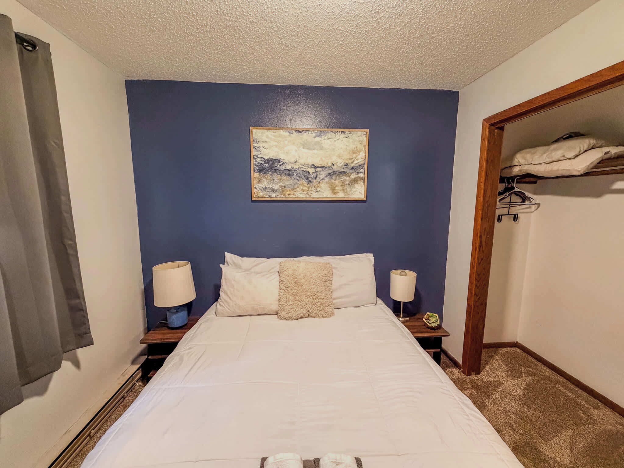 2 habitaciones, tabla de planchar con plancha y wifi 