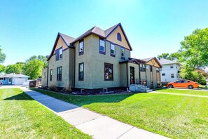 Exterior - 3 Bedroom Hideaway near NDSU and Downtown Fargo (Fargo)