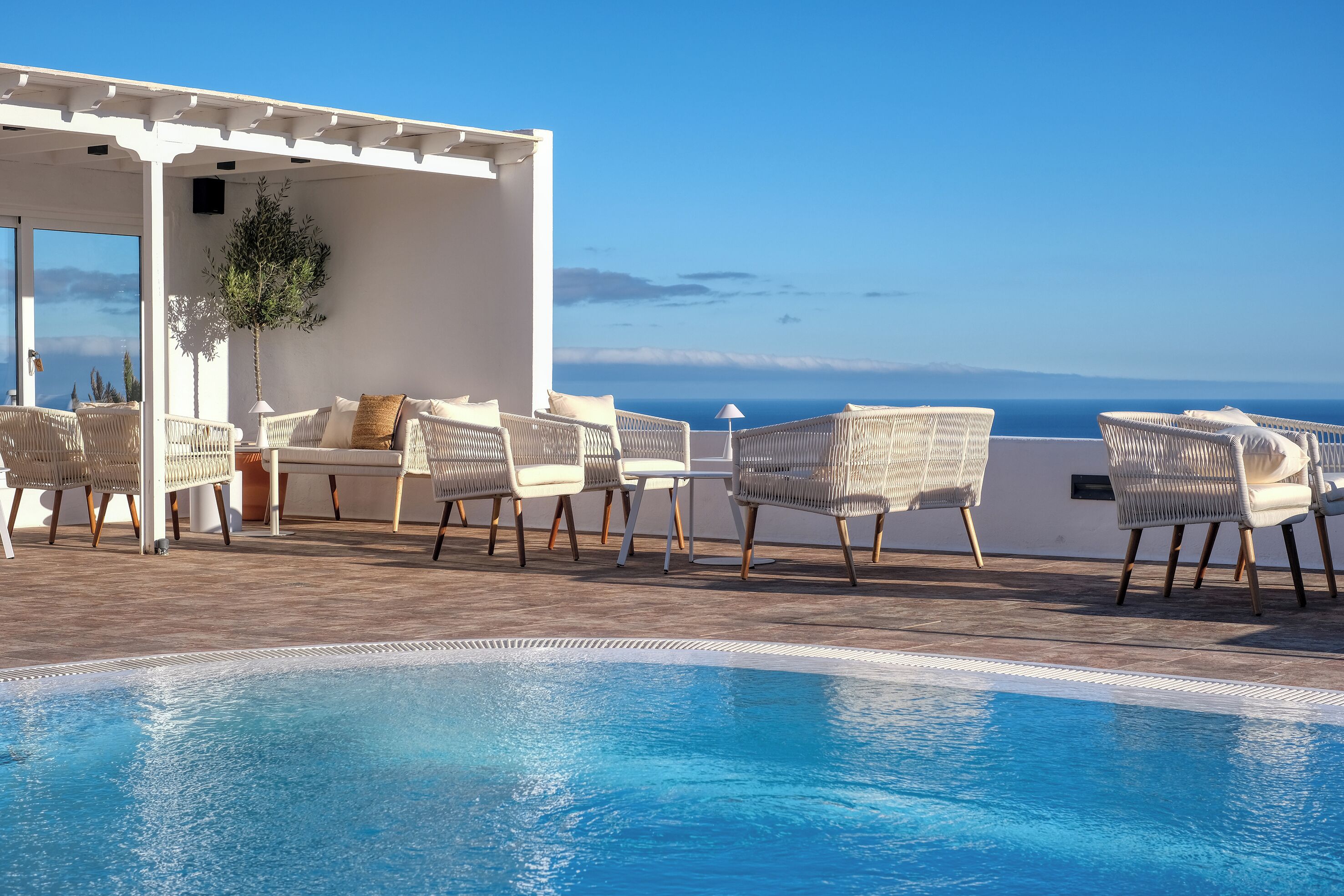 Outdoor pool, sun loungers