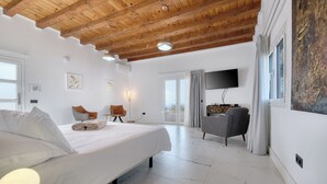 Deluxe Suite with Sea View