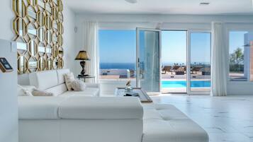 55-inch Smart TV with satellite channels, TV