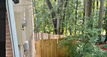 Attached apartment in Smyrna, GA. Close to everything and even downtown Atlanta!