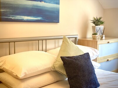 Aylesbury Contractor & Staycation Home