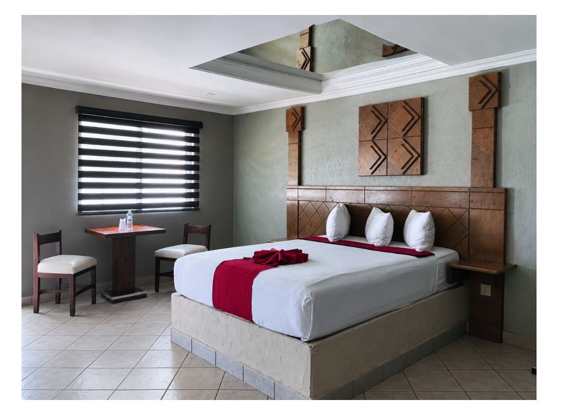 Habitación romántica | Ropa de cama hipoalergénica y colchones con acolchado adicional