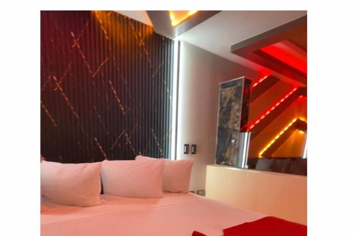 Ropa de cama hipoalergénica, colchones con pillow-top y wifi gratis 