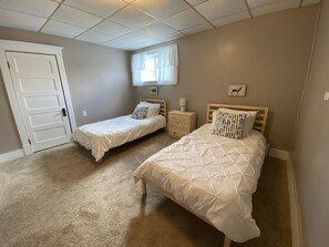 3 Schlafzimmer, Schreibtisch, kostenloses WLAN, Bettwäsche