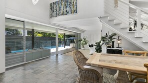 Interior - Summer Beach House On Noosa Hill 31 The Quarterdeck (Noosa Heads)