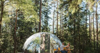 Privat gård med 42 bäddplatser vid badsjö mitt i naturen utanför Göteborg