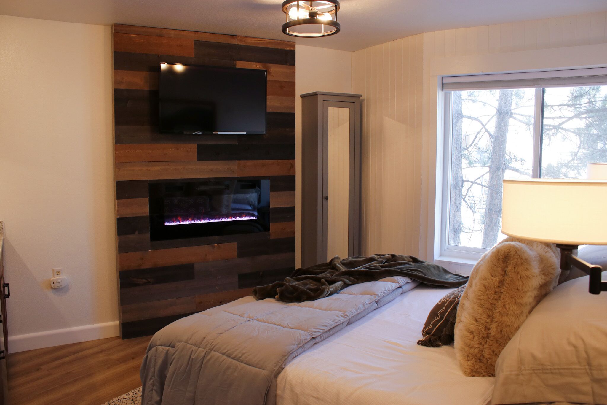 1 dormitori, planxa i posts de planxar, wifi gratuïta i roba de llit 