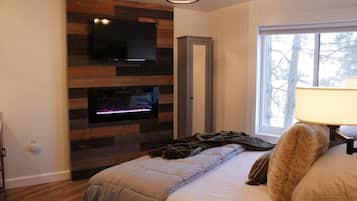 1 bedroom, iron/ironing board, WiFi (free), bed sheets