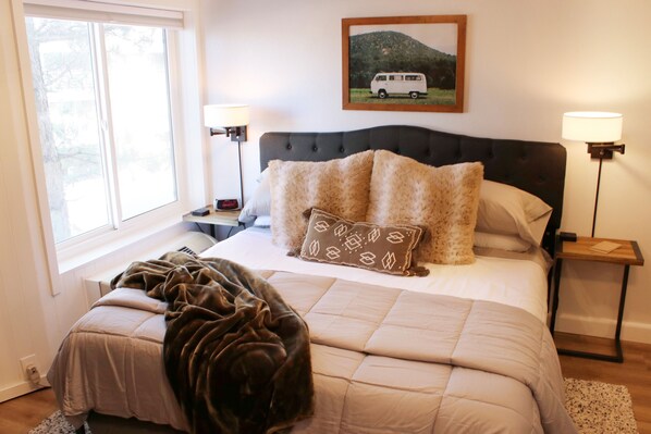 1 bedroom, iron/ironing board, free WiFi, bed sheets