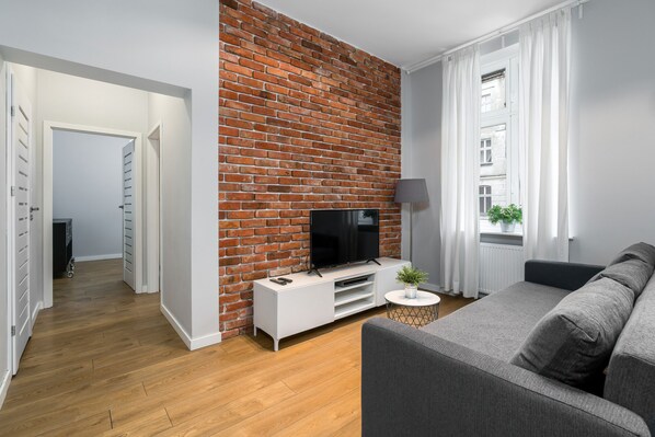 Apartment, 2 Bedrooms, Kitchen | Living room