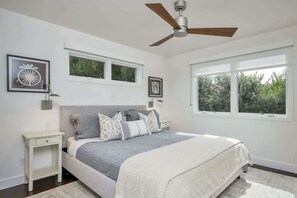 2 bedrooms, desk, iron/ironing board, free WiFi