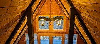 Fuller View Cabin - A Mountain Cabin overlooking Sweet Home Alabama!