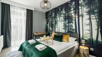 3 bedrooms, bed sheets