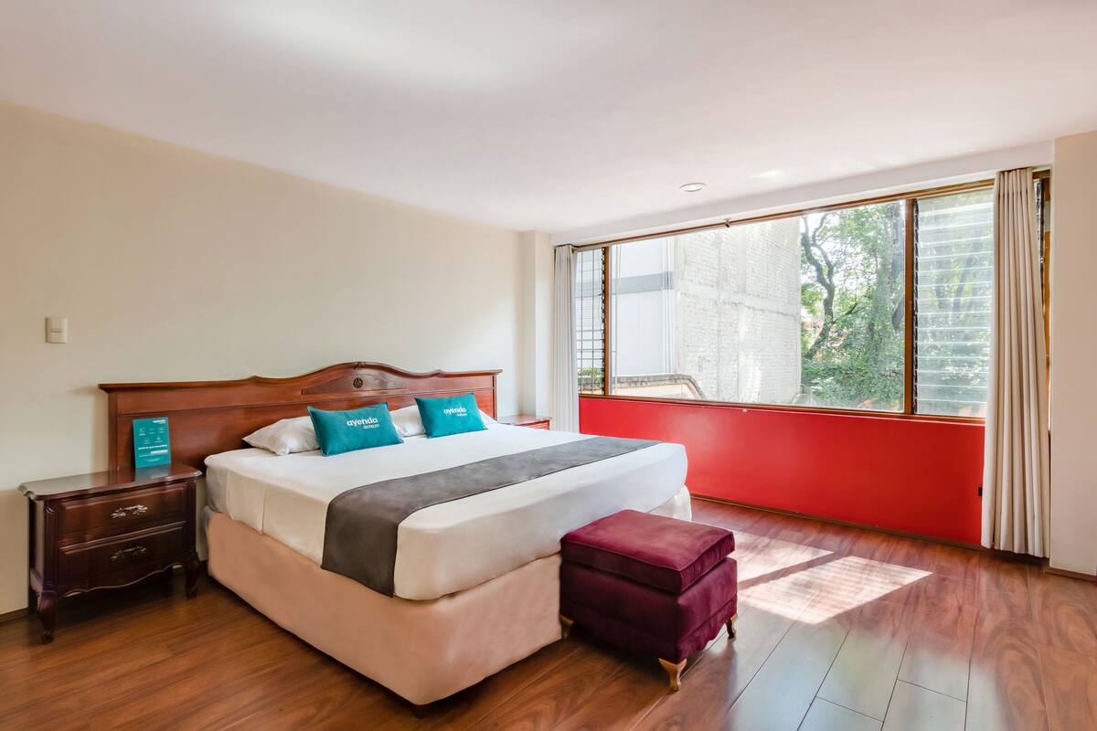 Superior Double Room | Hypo-allergenic bedding available, WiFi (free), bed sheets